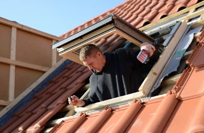Pose de fenêtres de toit Velux à Lacaze